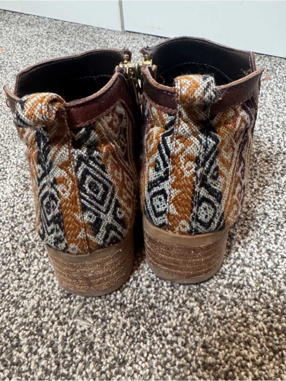 inkkas Brown Leather Ankle Booties with Patterned Heel Panel - Picture 4 of 9